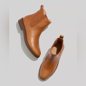 Madewell The Cleary Chelsea Boot in Leather NH206 7-1/2